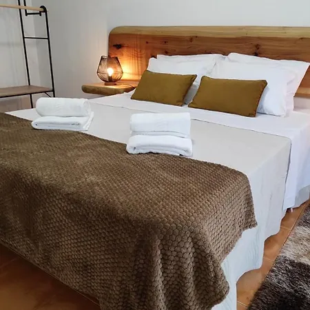 A Casa Da Loja * לאגואה