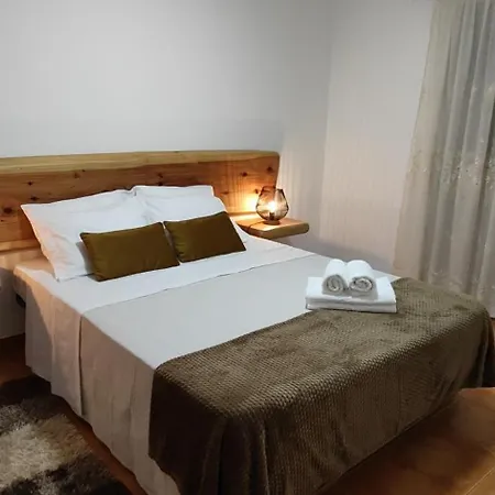 A Casa Da Loja Lagoa (Azores)